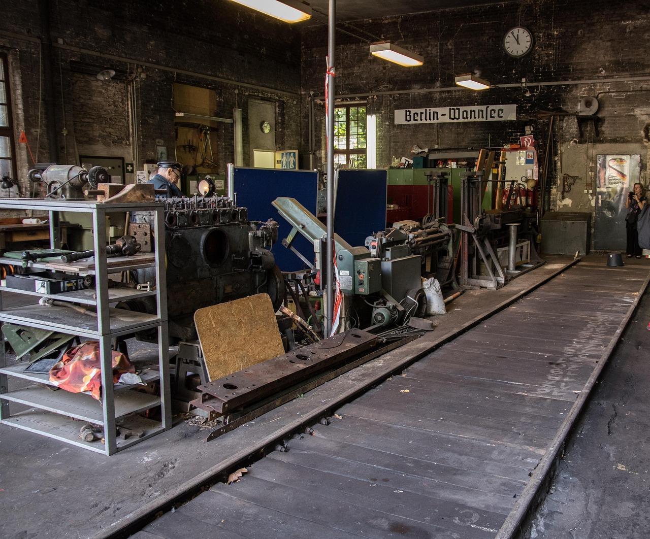 校花梦工厂:怎么找游戏平台代理