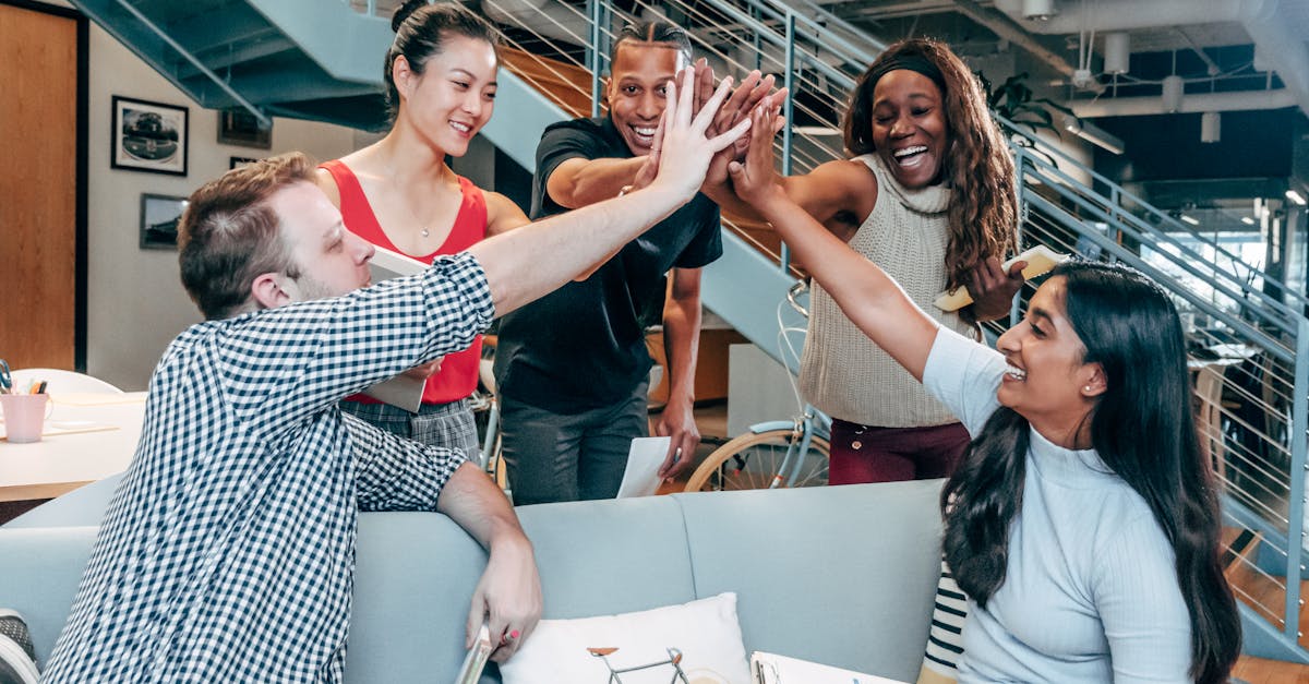 女神联盟2：火狐真人app详情下载教程